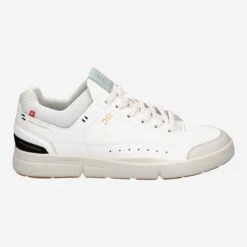 On Running Art.  The Roger Centre Court Weiß -On Running aussenseite 1331040016