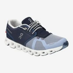 On Running Art.  Cloud Fuse Blau