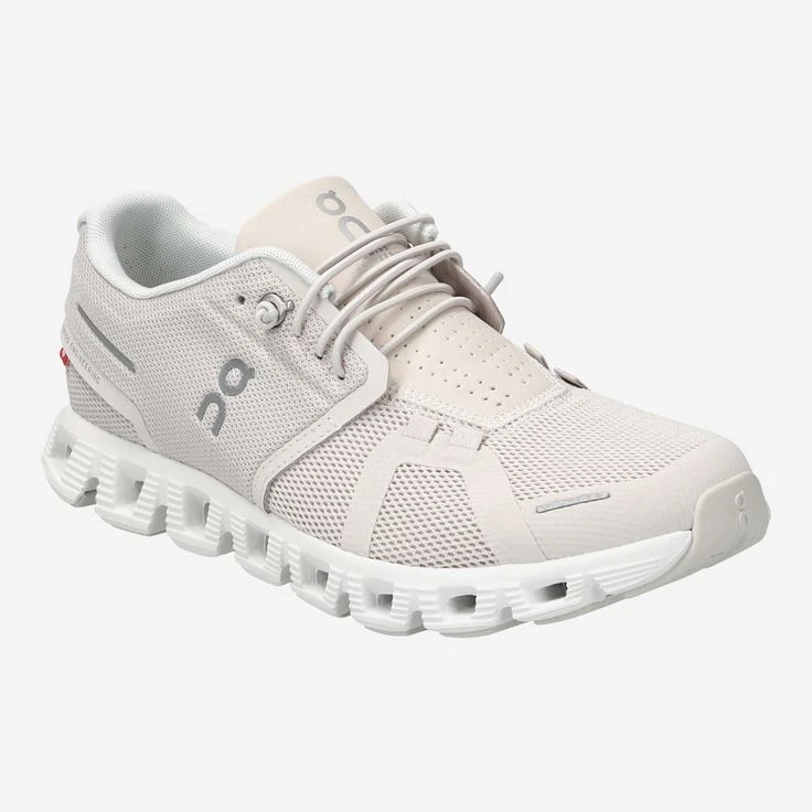 On Running Art. 59.98773 Cloud 5 Beige 1 On Running Art. 59.98773 Cloud 5 Beige
