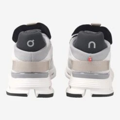 On Running Art.  26.98488 Cloudnova Weiß