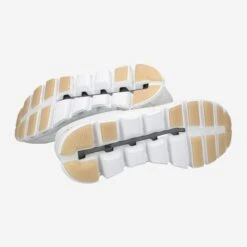 On Running Art.  88.98533 Cloud Undyed Weiß -On Running sohle 1331090047