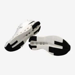 On Running Art. 26.98483 Cloudnova Weiß/ Eclipse 8 On Running Art. 26.98483 Cloudnova Weiß/ Eclipse -On Running sohle 1331090128