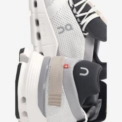 On Running Art.  26.98488 Cloudnova Weiß -On Running sonder 2331090021